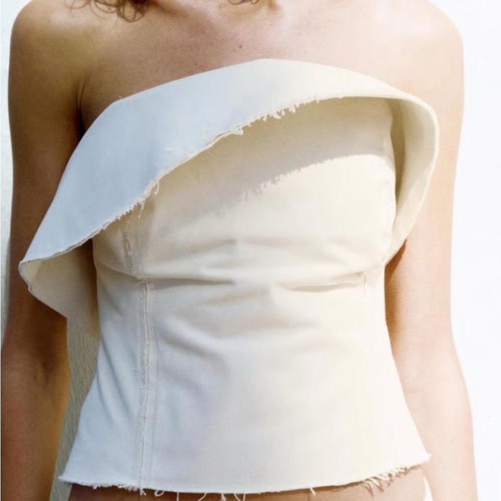 Zara Stylish Cream Strapless Top